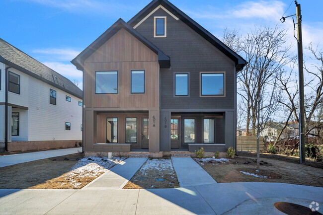 Building Photo - Medford Mews Unit B Rental