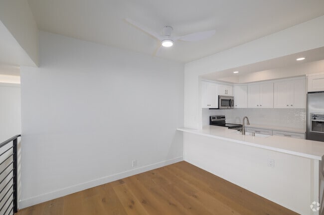 2BR, 2BA - 1,250SF - Dining Room