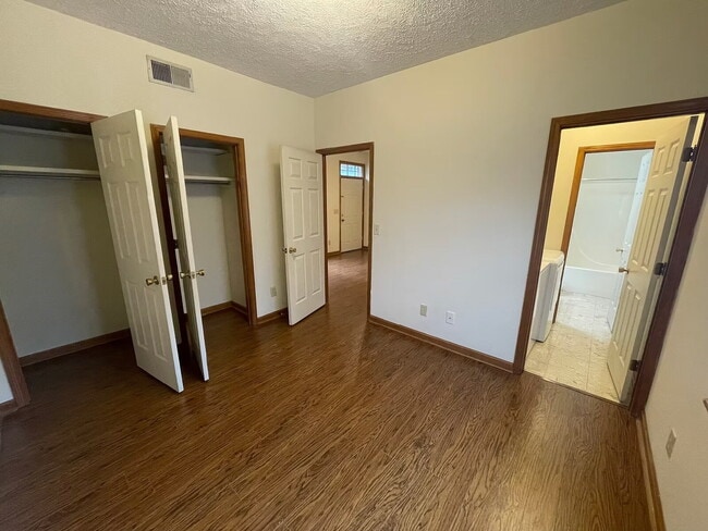 Photo - JUNE MOVE-IN | Charming 1-Bedroom Apartment | Prime Location Near Downtown & MSU Unit 10