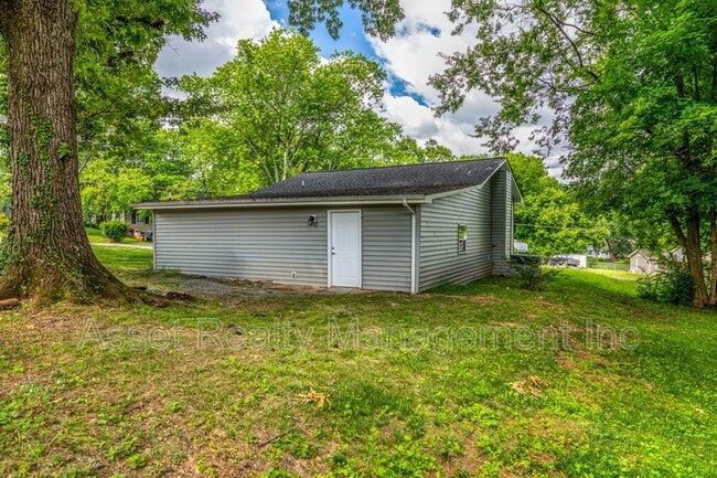 Photo - 2208 Sanderson Rd Unit 101