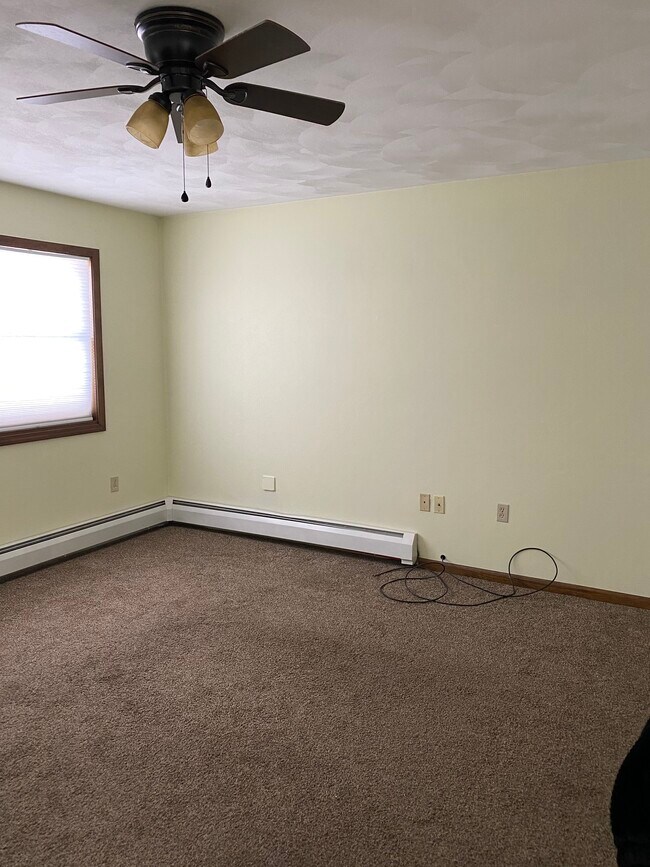 Photo - 988 Taft Ave Unidad B