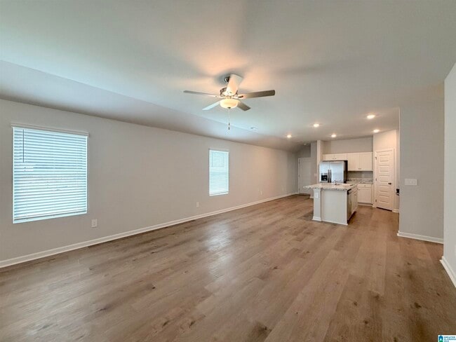 Photo - 155 CHALLENGER Way