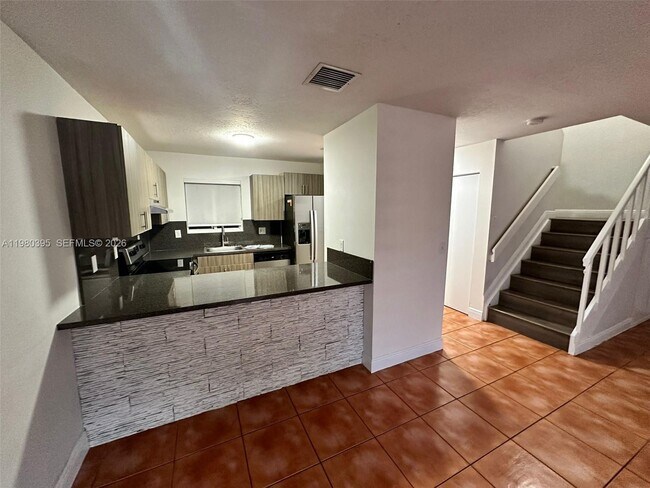 Photo - 6235 SW Kendale Lakes Cir Unit 237