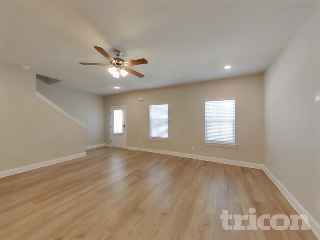 Photo - 1331 Carriage Park Dr