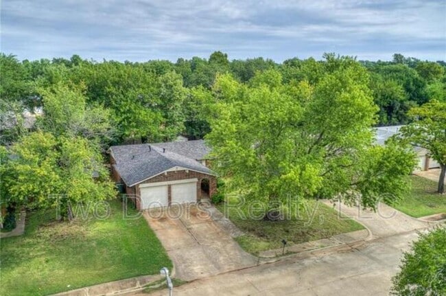 Photo - 801 Robin Hill Rd