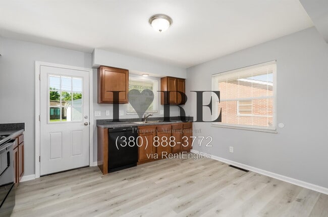 Photo - 1329 Elaine Rd