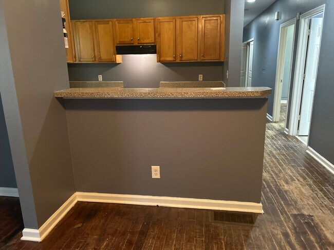 Room in Duplex on Ridge Ave NW