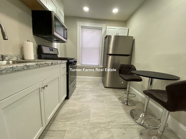 Photo - 35 Humphreys St