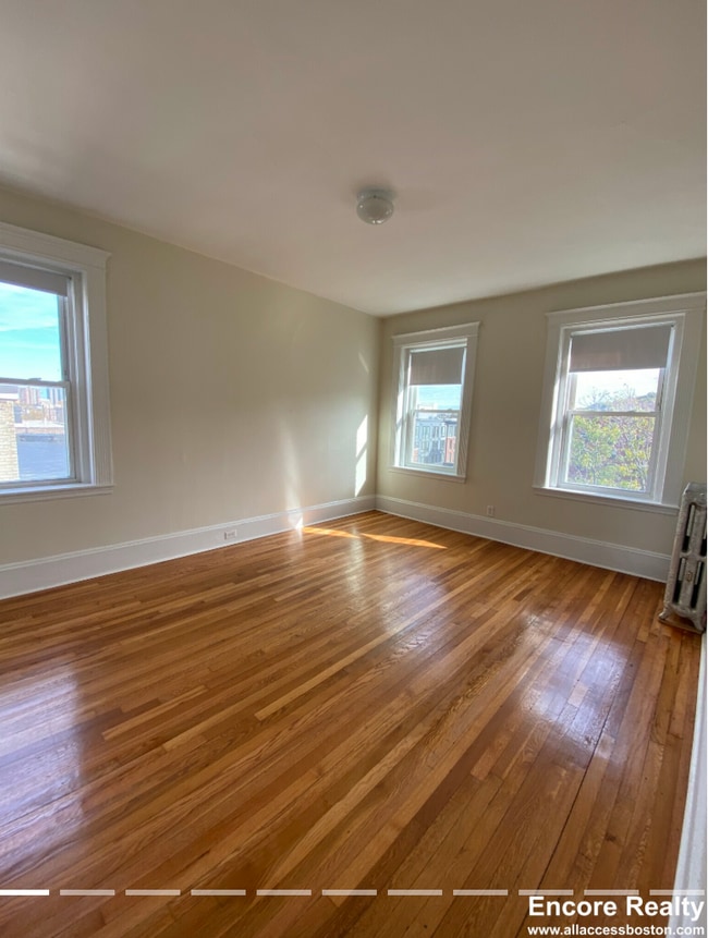 Photo - 1330 Commonwealth Ave