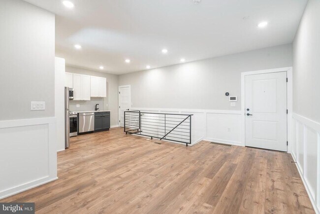 Photo - 435 N 35th St Unit B