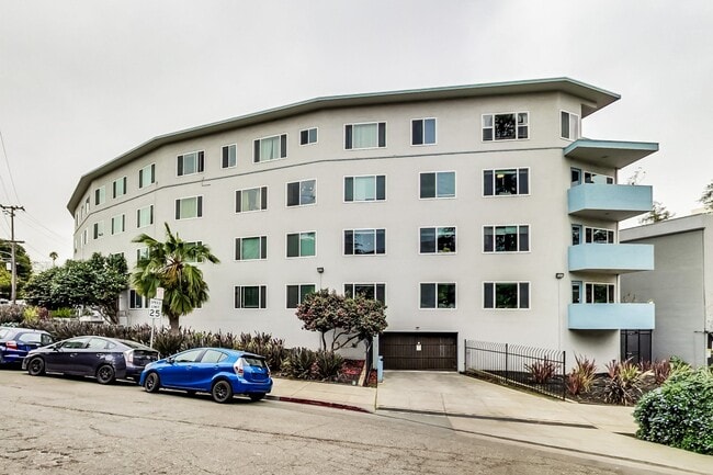 Photo - 245 Lee Street