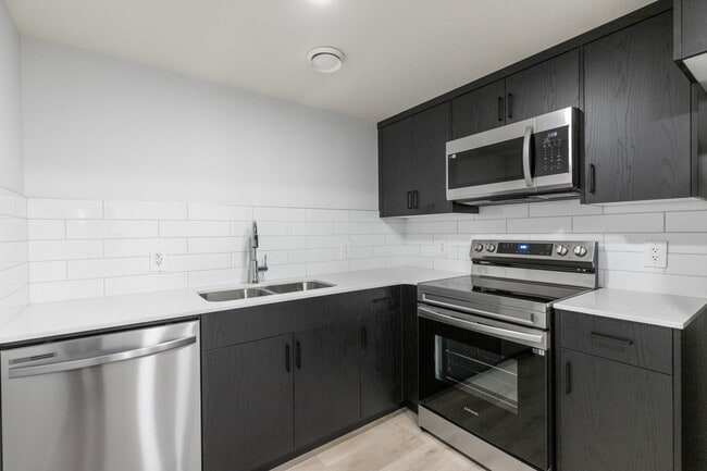 Photo - 3624-3213 213 St NW