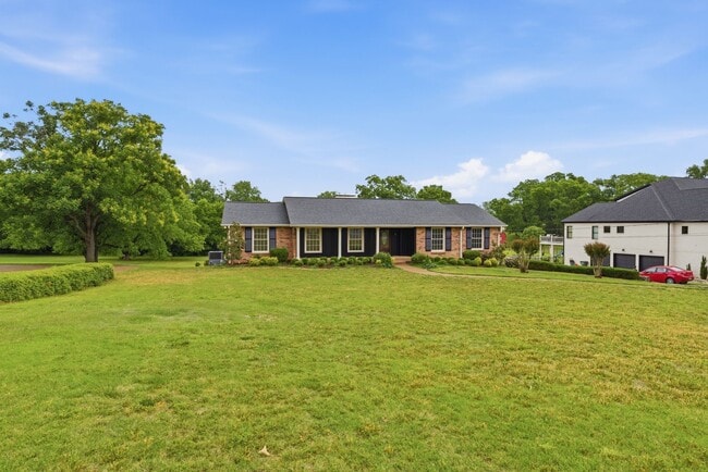 Photo - 213 Rising Sun Ln