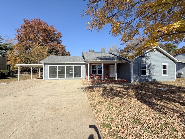 Building Photo - 158 Lewis Ln