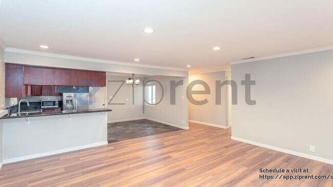 Photo - 1861 Briarwood Dr