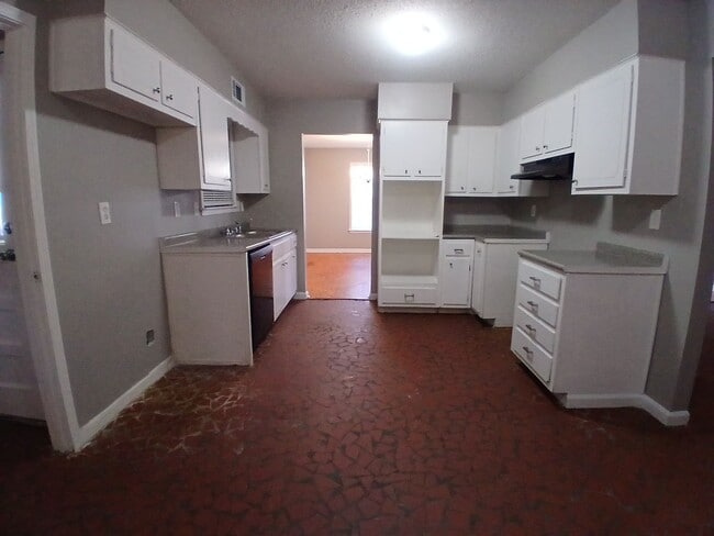 Photo - Spacious 4BR/2BA Home with Carport