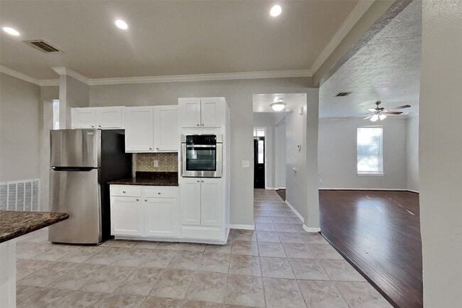 Photo - 7619 Almond Springs Dr