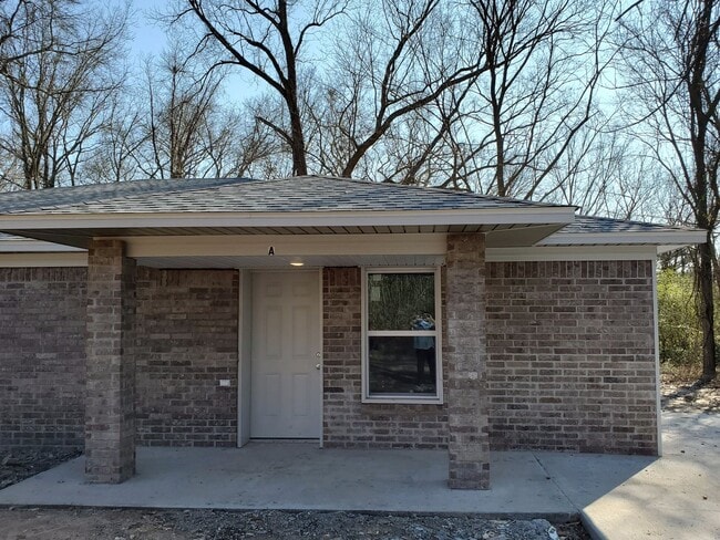 Building Photo - TEDDY DUPLEX Unit A Rental