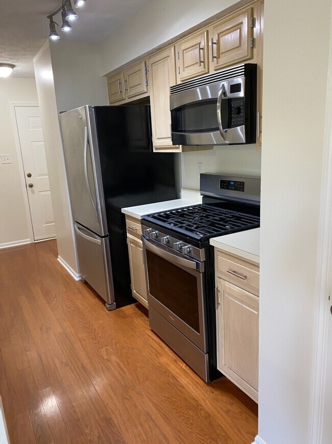 Photo - 67 Eldon Way