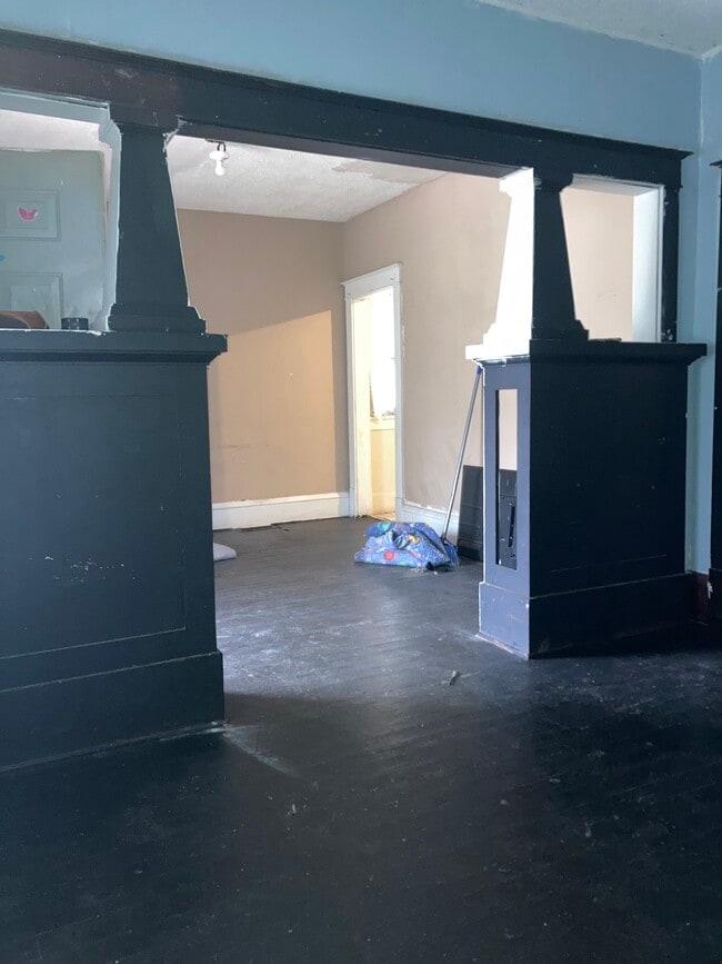 Photo - 1628 E Grand Ave