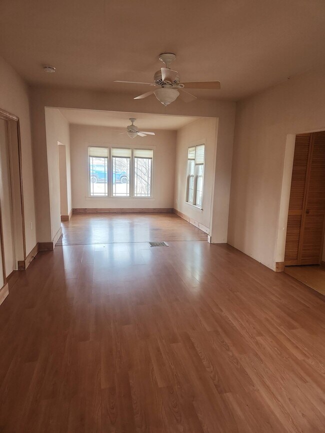 Photo - 2632 Pear St