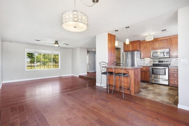 Photo - Beautiful Home w/ Panoramic Views!! (Lake California)