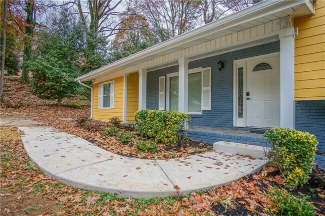 Photo - 2640 Casher Dr