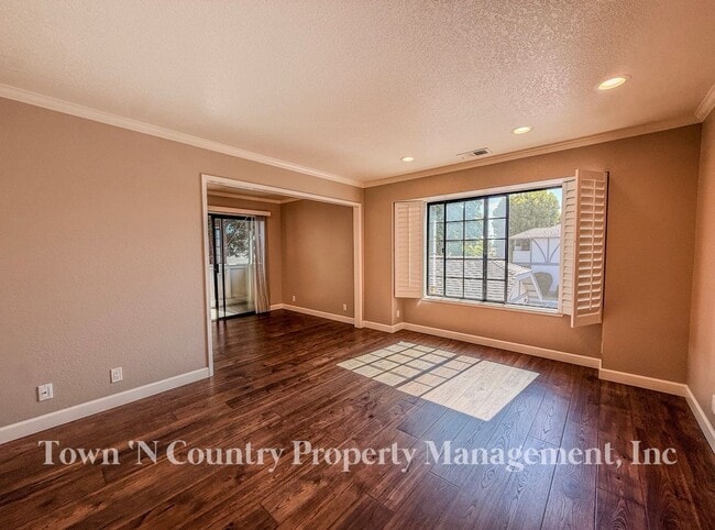 Photo - 1051 Riker St Unit 8