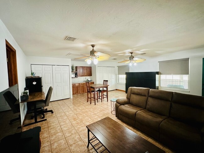 Separate work space and space saving Murphy bed - 1133 Glenwood Rd Unit A