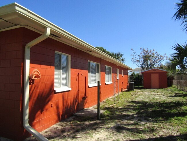 Photo - Cute 2 bedroom 2 bath home on corner lot