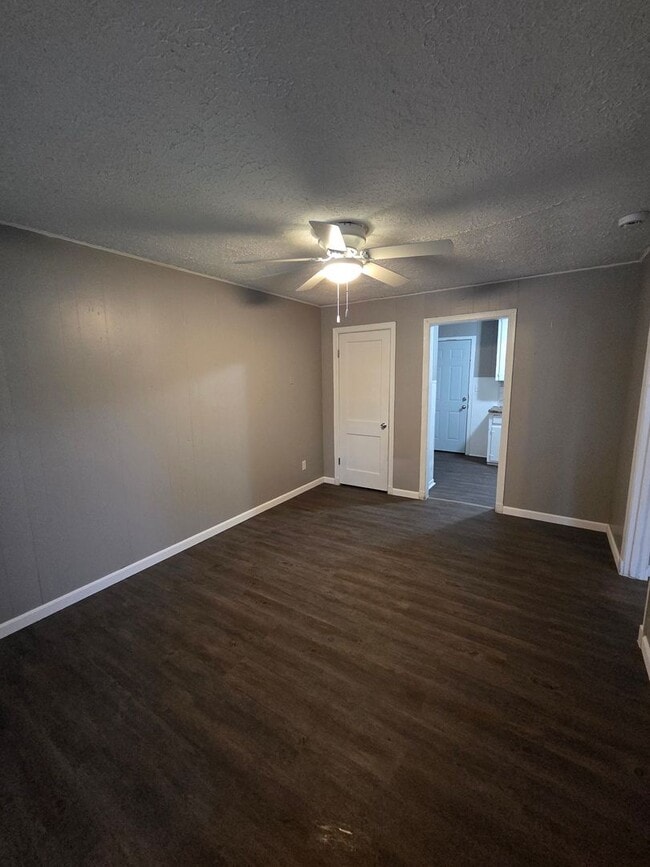Photo - 1521-1527 W Merton St Unit 1525