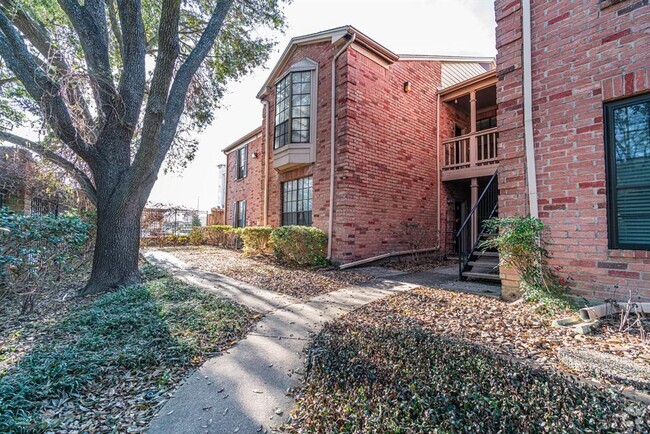 Building Photo - 2255 Braeswood Park Dr Unit 258 Rental