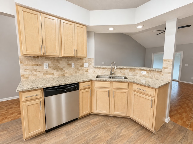 Photo - Bright and spacious home with an open and comfortable floor plan.
