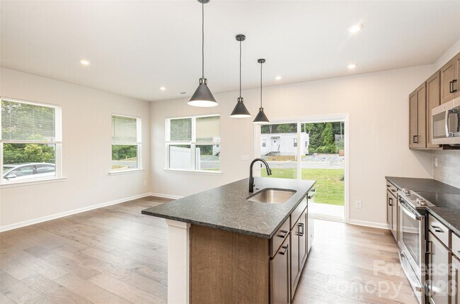 Photo - 3103 Hutton Gdns Ln
