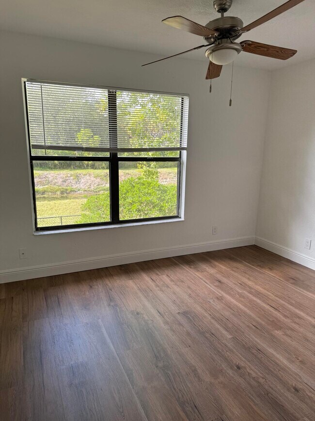 Photo - 1661 Balfour Point Dr Unit G