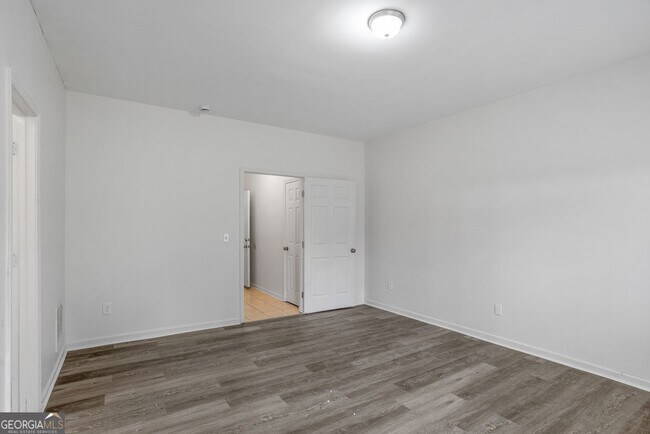 Photo - 2145 Hollywood Dr NW