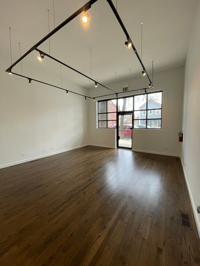 Photo - 1451 N Ashland Ave