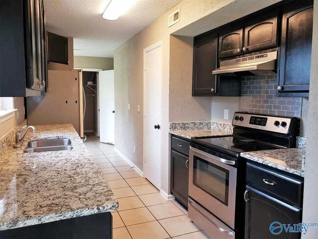 Photo - 110 SW Brushcreek Dr