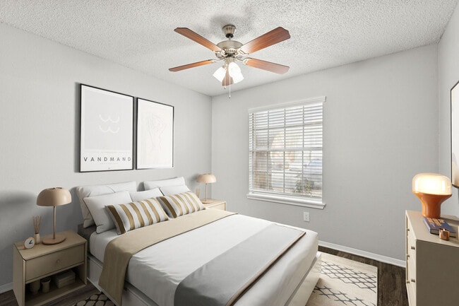 Building Photo - Belmont Place