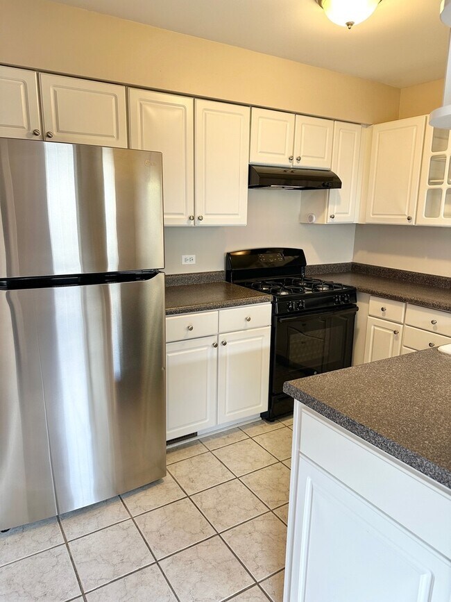 Photo - 693 Savannah Ln