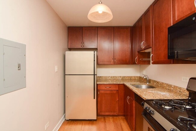 Photo - 639 W Wrightwood Ave Unit A09W