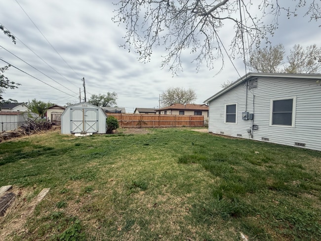 Photo - 2421 W Lydia St