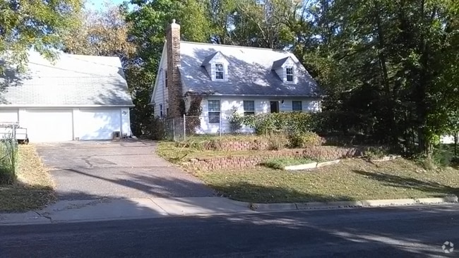 Building Photo - 2650 France Ave N Rental