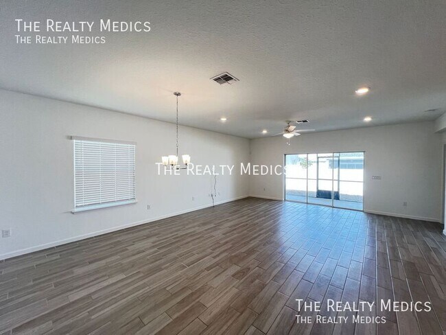 Photo - 5637 SW 93rd St