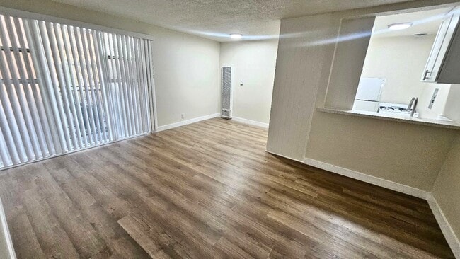 Photo - 14926 Hawthorne Blvd Unit 100