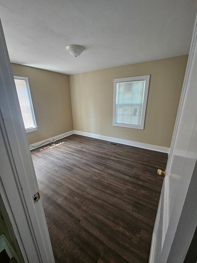 Photo - 810 W Residence Ave House