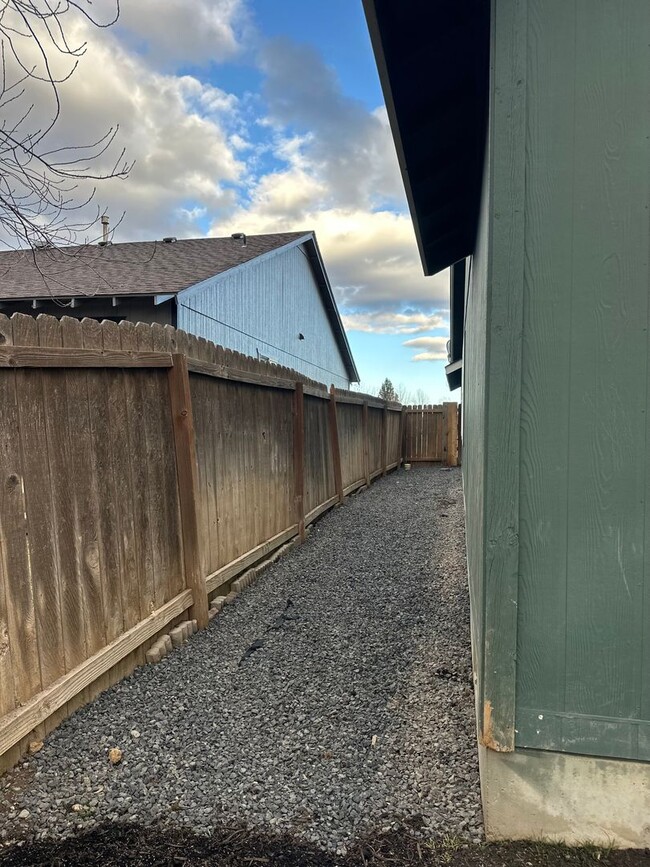 Photo - Lovely SE Single Story 3 Bedroom Home with Office!