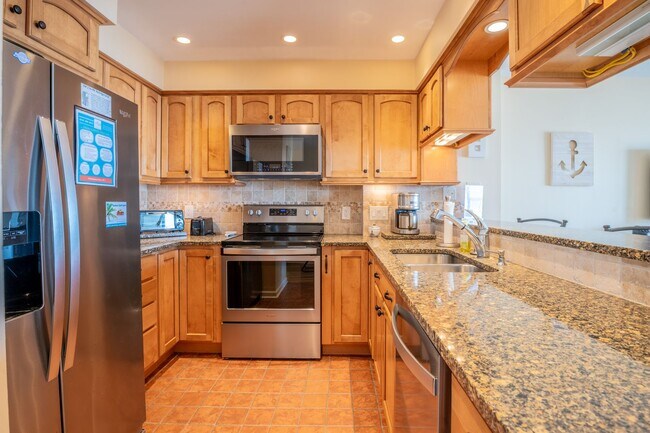 Photo - STAY OCEANFRONT FOR THE WINTER! Unidad Ocean Dunes 2003