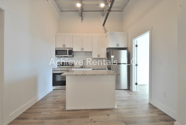 Photo - Westfield Lofts - Unit 13 Unit Edge #202