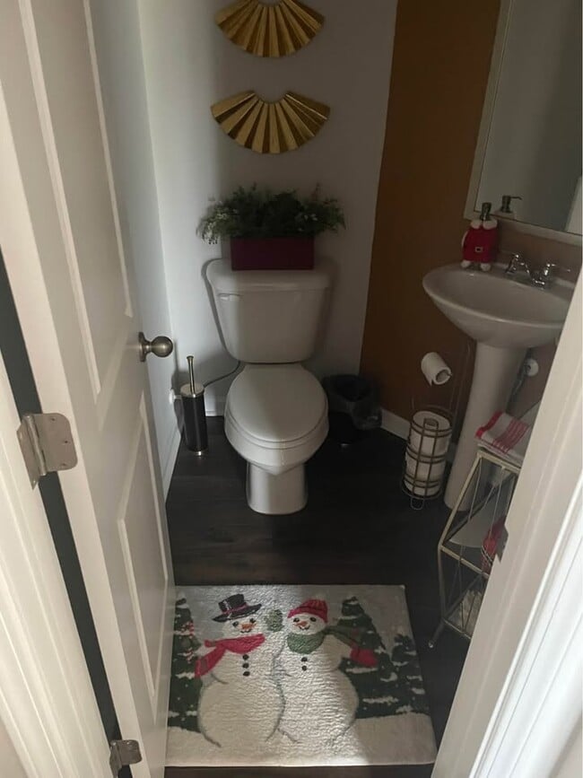 Photo - 830 Quaint Parish Cir